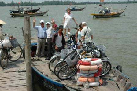 Boat trip near of Hoi An