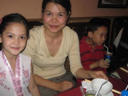 Kieu Anh with her 2 children 