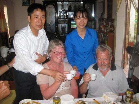 Huys barndomhjenm: Thu Anh, Inge, Huy and Georg 